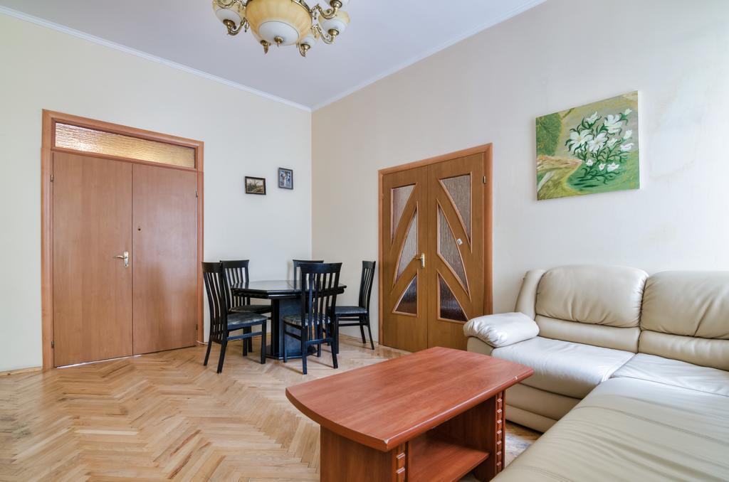 Leogrand Apartments Teodora 3 리비프 외부 사진